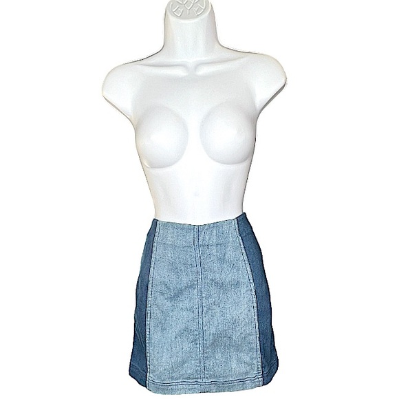 Free People Y2K Modern Femme Color Block Denim Mini Skirt Womens Size 6 LIKE NEW - Picture 2 of 14